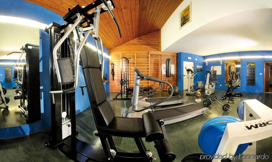 Adler Suite & Stube Villabassa Facilities photo